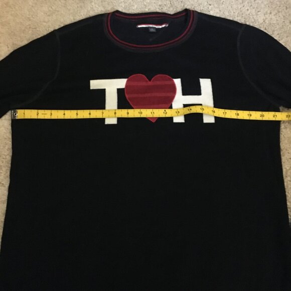 Iconic Tommy Hilfiger Dark Navy Blue and Red Heart Preppy Sweater - Picture 11 of 16